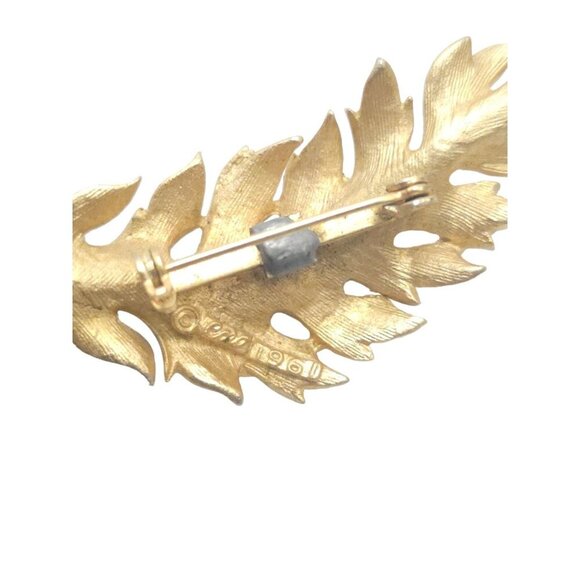 Coro 1961 Textured Fern Leaf Brooch Pin Gold Tone Vintage - Picture 5 of 6